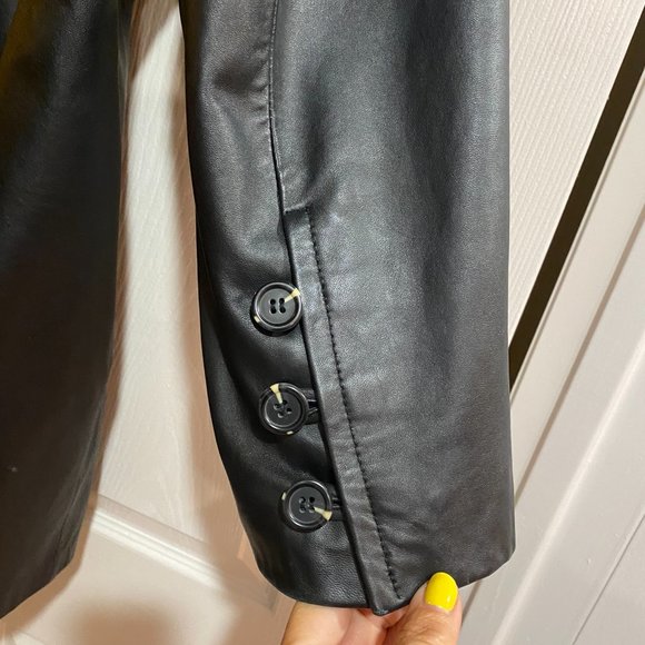 Real Black Leather Coat - Picture 9 of 10